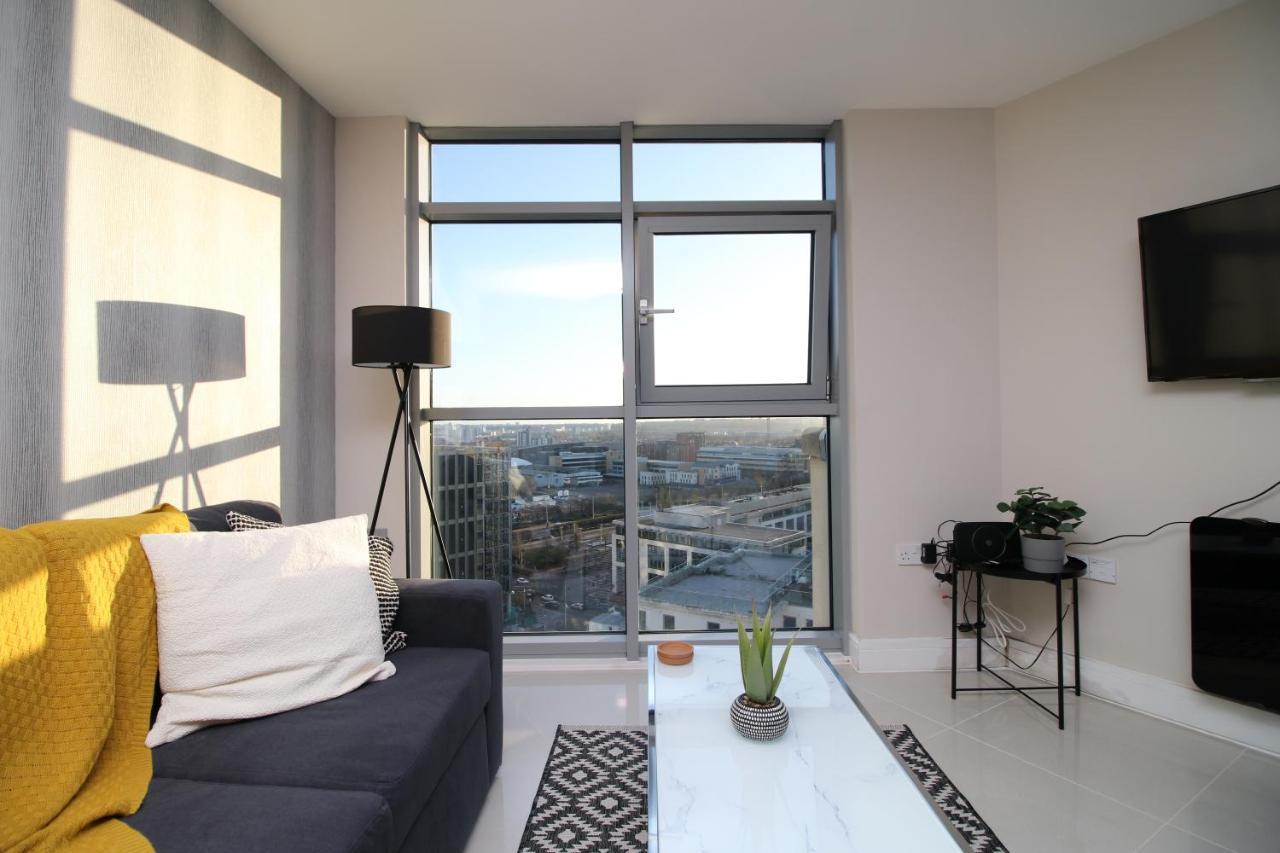 The Skyline - Luxury City Centre Flat With Designated Parking كارديف المظهر الخارجي الصورة