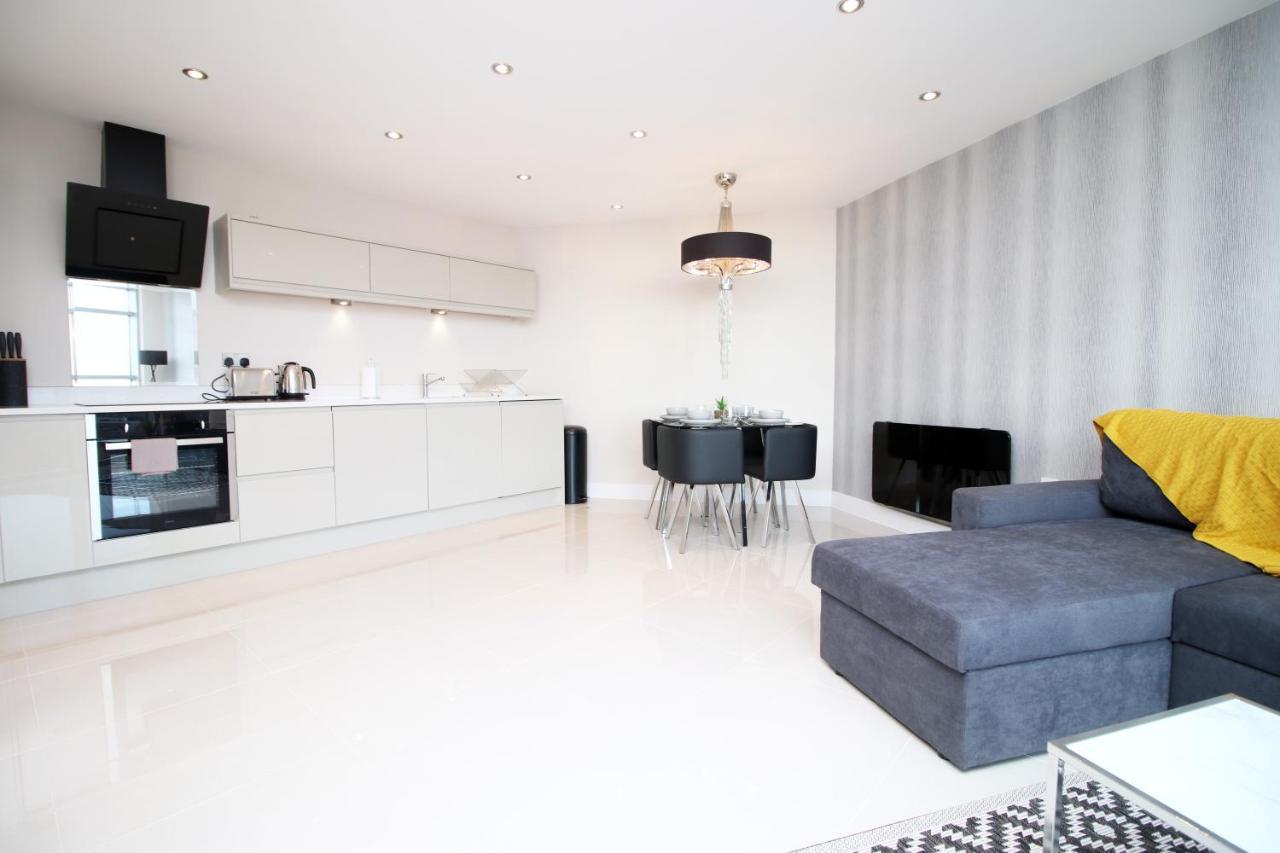 The Skyline - Luxury City Centre Flat With Designated Parking كارديف المظهر الخارجي الصورة