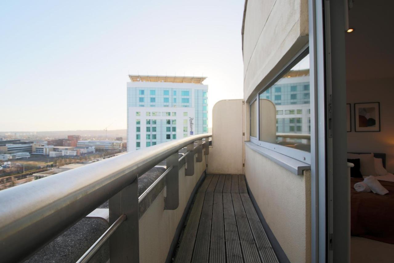 The Skyline - Luxury City Centre Flat With Designated Parking كارديف المظهر الخارجي الصورة