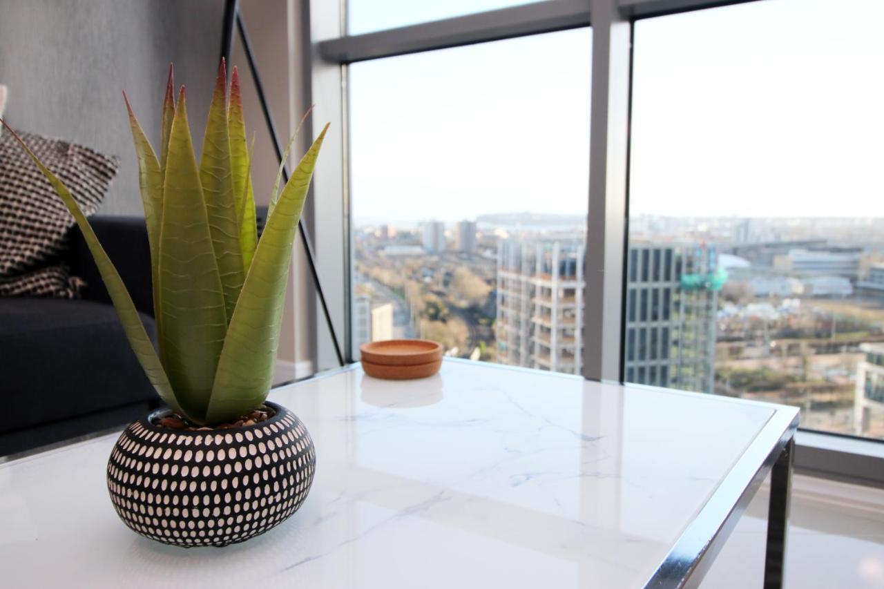 The Skyline - Luxury City Centre Flat With Designated Parking كارديف المظهر الخارجي الصورة
