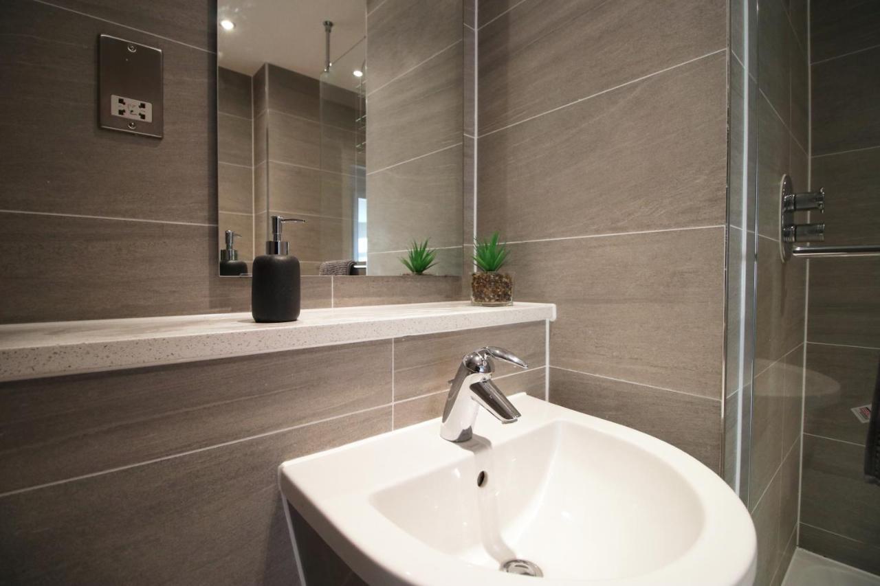 The Skyline - Luxury City Centre Flat With Designated Parking كارديف المظهر الخارجي الصورة