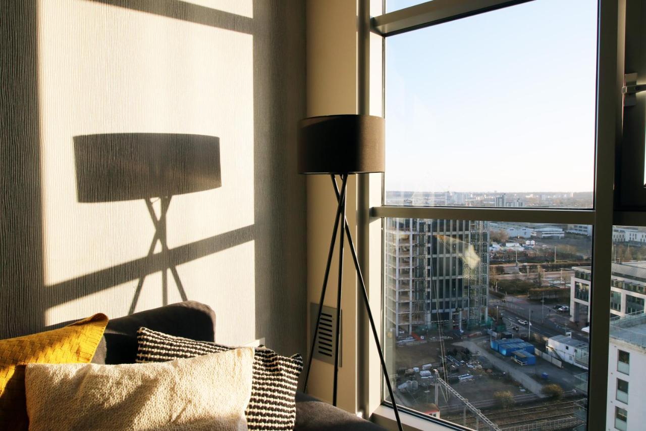 The Skyline - Luxury City Centre Flat With Designated Parking كارديف المظهر الخارجي الصورة